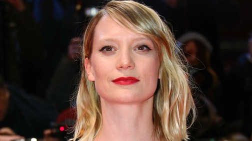 Elragadóan bájos Robert Pattinson új partnere