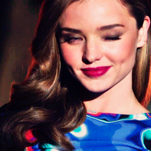 Egy Skorpió vagy Bak szerint te vagy a legizgatóbb nő, akivel valaha találkozott- Egymondatos horoszkóp: Október 21.