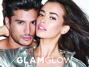 GLAMGLOW - Hello Sexy