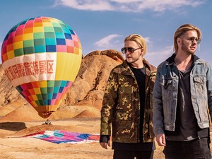 A Jetlag zenekar vidóklipet forgatott a Huawei új MATE 20 Pro készülékkel!