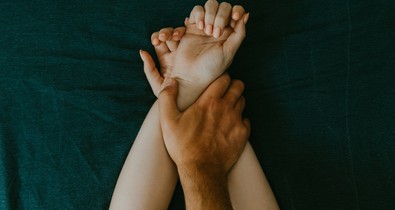 „Ha nincs orgazmusom, egy kudarc az életem” - 4 ok, amiért színleljük az orgazmust