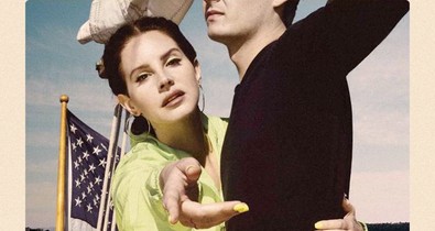 Soha nem találnád ki, hogy kit ölelget Lana Del Rey az új albumának borítóján