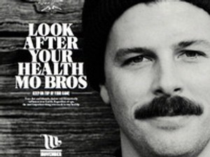 Növessz bajuszt, és ments meg egy manuszt!