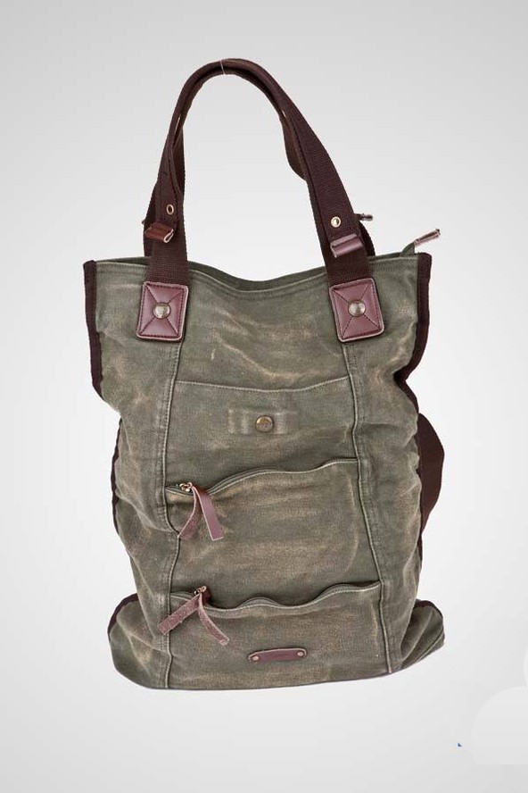 Farmervászon táska DEVERGOFRIENDS 9990 Ft, GLAMOUR-napokon 7992 Ft