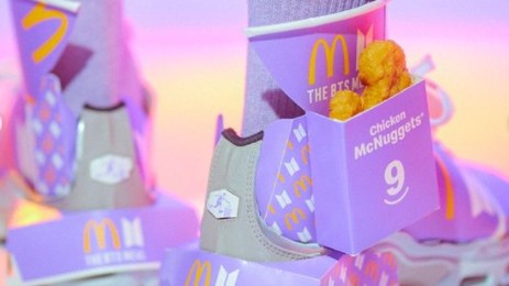 Gyorséttermi hulladékból készített cipőt, felrobbantotta az internetet