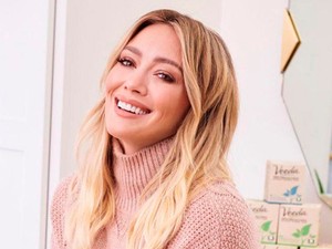 Kate Middleton kedvenc tervezőjétől választott menyasszonyi ruhát Hilary Duff