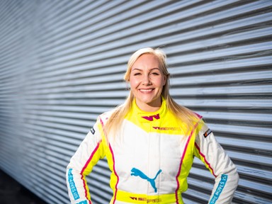 Karrier nőként az autóversenyzésben? Interjúnkból kiderül, hogy ez is lehetséges!