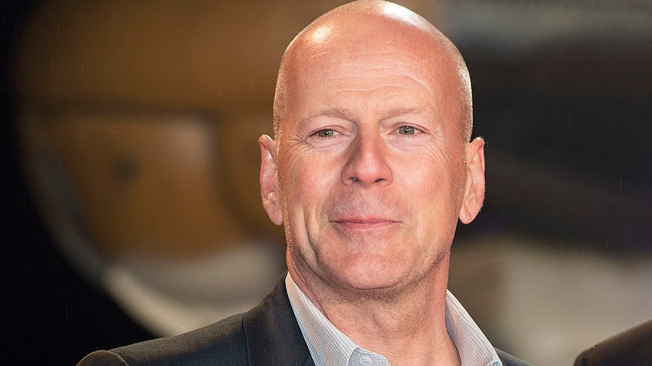 Bruce Willis gyönyörű nőkkel randizgatott