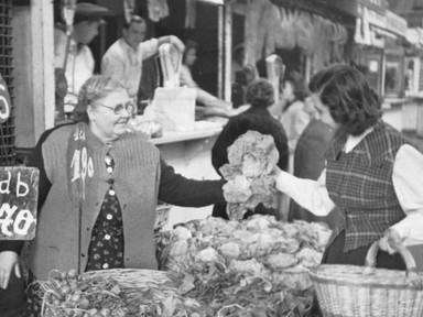 Ki az a tojásdiktátor és mi a magyar ananász? A modern piac születése Budapesten