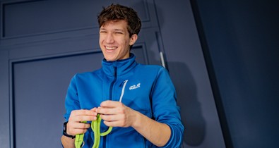 Nem tiktokozik, régi kötelekből épít márkát, pedig még csak 17 éves: Péteri Zsombor és a Clmb sztori