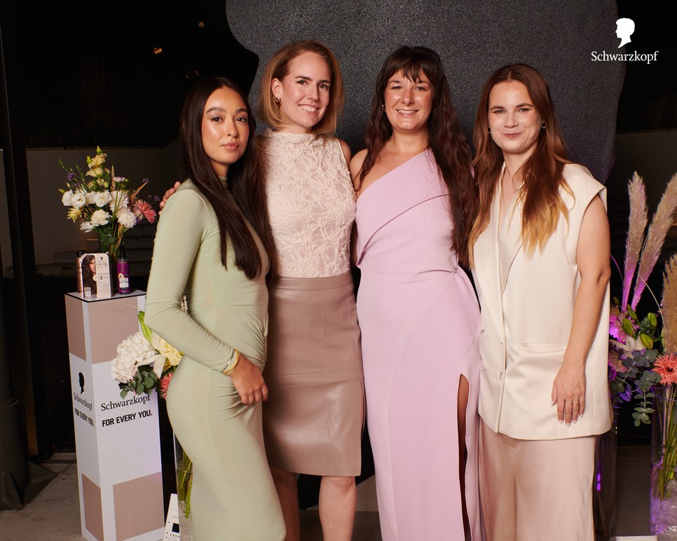 A Schwarzkopf hazai márkamenedzserei bemutatták a Gliss, a Taft és a Creme Supreme termékportfólióit