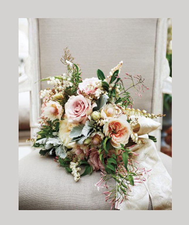 Pillants rá Blake Lively gyönyörű esküvői ruhájára