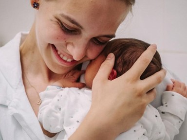 Tantárgy lett abból, ahogy szegedi egyetemisták a magukra hagyott újszülötteken segítenek