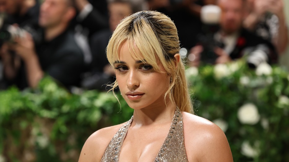 Camila Cabello kínos pillanata minden nő rémálma