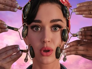 Mérő Vera a Katy Perry-t ért kritikáról: Arra célozni, hogy valaki mellett 39 évesen elment a világ, sértő és nevetséges