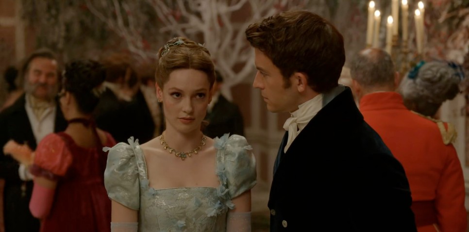 A romantika gyakran erős érzelmeket vált ki, így a nézők érzelmileg beleélhetik magukat a szereplőkbe és kapcsolataikba, ami fokozhatja a nézői élményt