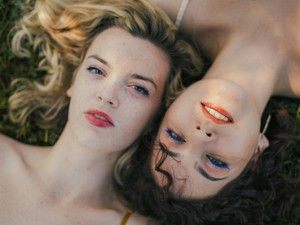 Életünk különböző szakaszaiban teljesen másképpen kötünk barátságokat, rendkívül korán eldől, mi alapján választunk