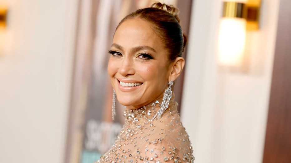Jennifer Lopez kétségtelenül a meztelenruhák koronázatlan királynője