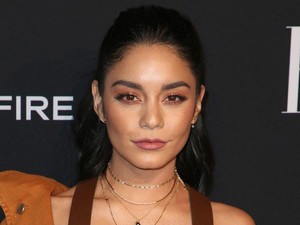 Vanessa Hudgens már most halloweeni szettben jár az utcán...