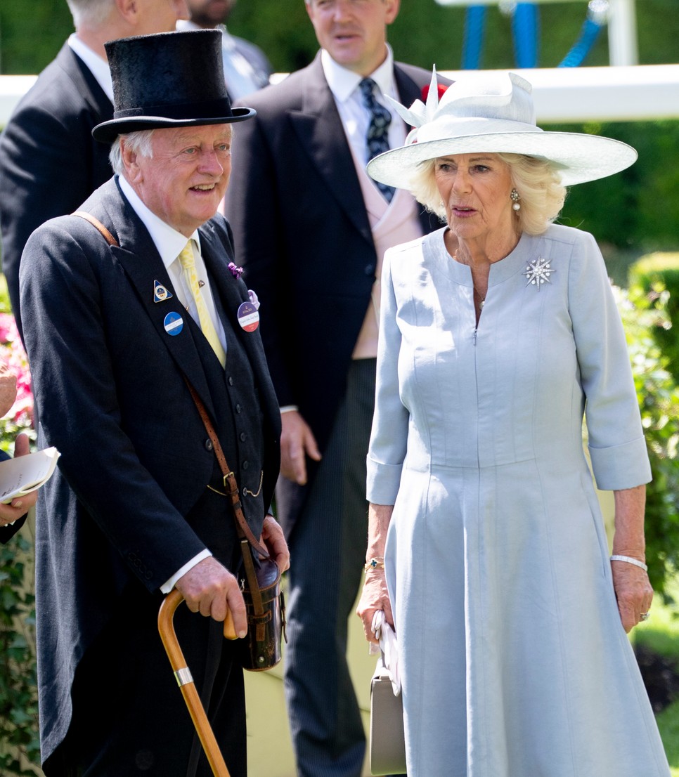 Kamilla királyné és volt férje, Andrew Parker Bowles évtizedek óta jó viszonyt ápolnak