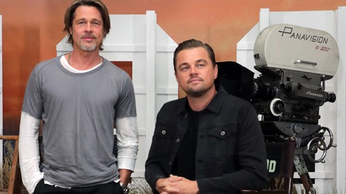 Kiugrik a szívünk: Brad Pitt és Leonardo DiCaprio közös fotózáson