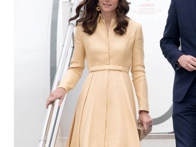Kate Middleton napsárga ruhában landolt Butánban