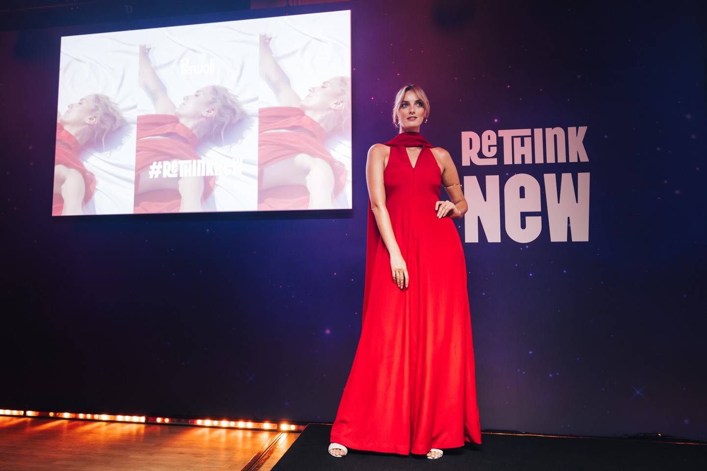 A fergetes show nyitó ruhája