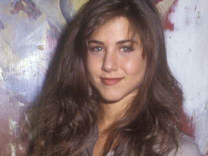 Jennifer Aniston megmutatta, minek öltözött 17 évesen halloweenkor