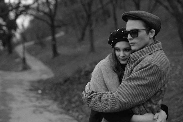 400 csók egy nap alatt! Bemutatjuk Puskás Peti és Ív szuperérzéki új klipjét