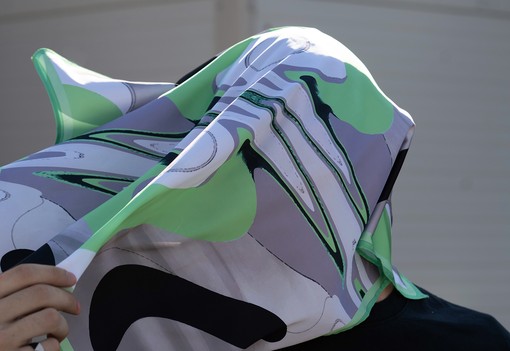 A selyemsálad lehet egyszerre műalkotás és menő streetstyle-trükk. Te kipróbálnád?