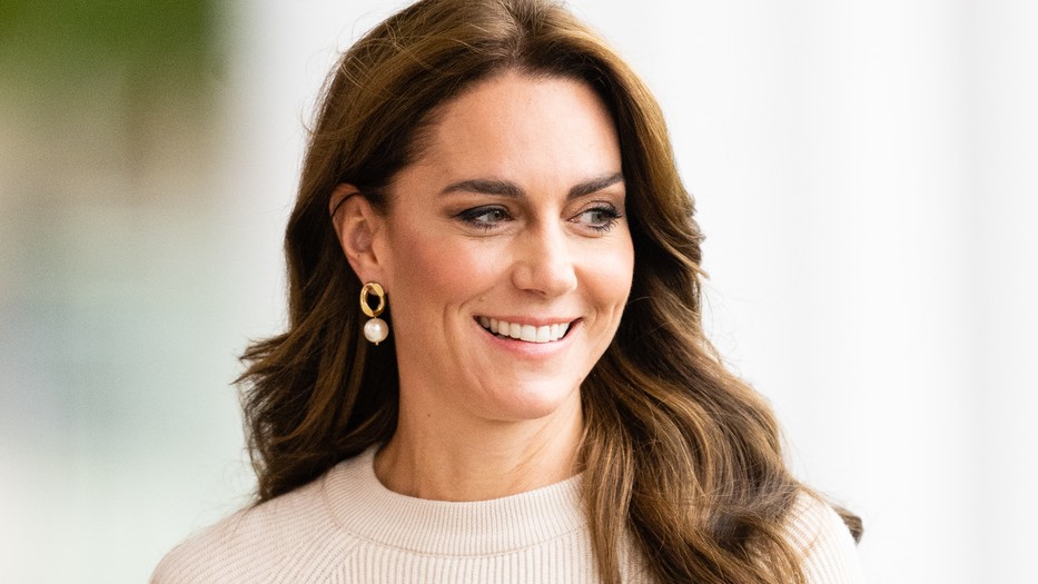 Katalin hercegné ruhatárában háttérbe szorultak a nőies darabok