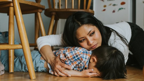 Pszichológus figyelmeztet, egy gyermek dühkitörése nem hiszti, csak az idegrendszer segélykiáltása a túlterheltség ellen