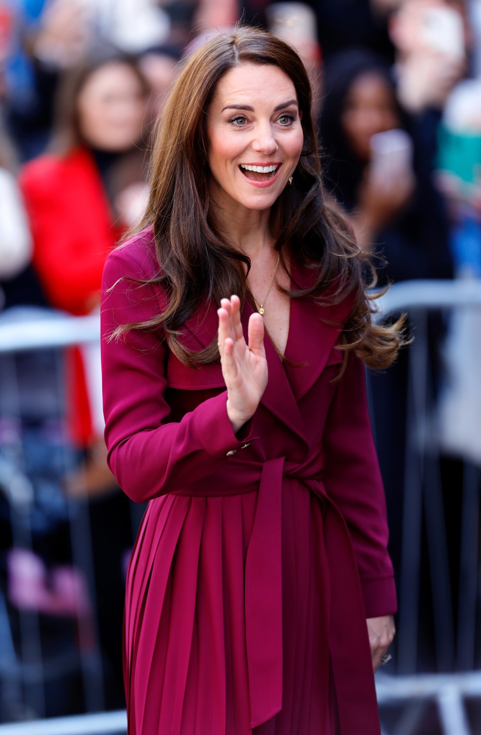 Egyszerűen imádjuk Katalin hercegné burgundi vörös ruháját