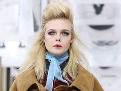 Elle Fanning igazi szupermodellé vált a divathéten! Sosem volt még ilyen gyönyörű!