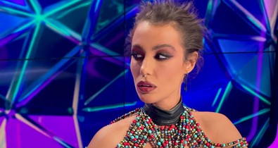 Tóth Andi felsőtestét varázslatos ásványok borítják a Sztárban sztár hatodik adásában