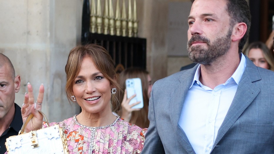Jennifer Lopez és Ben Affleck ilyen stílusosan ünnepelték JLo szülinapját Párizsban