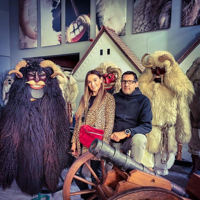 Busójárás és a divat? Márciusi lapszámunkban megmutatjuk, milyen tökéletesek együtt