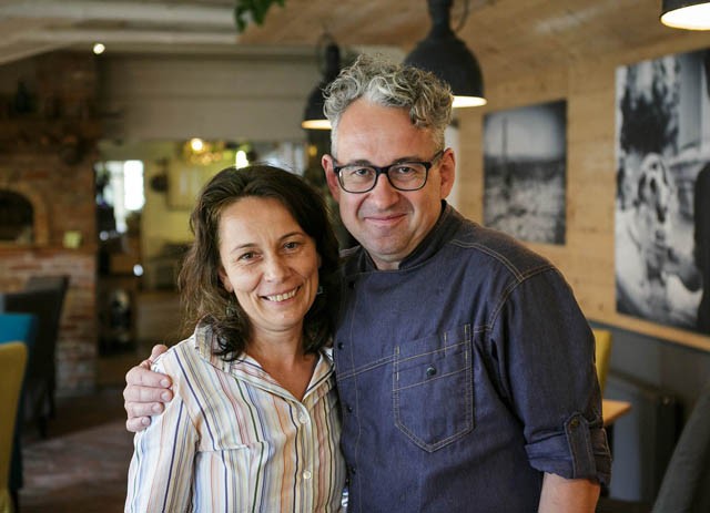 Dudás Szabolcs és Czakó Mónika a Gönci Barack Vigasság megálmodója