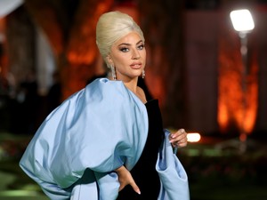 Lady Gaga tarolt a vörös szőnyegen a hétvégén