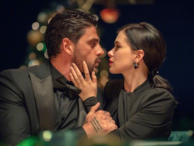 Ezeket a filmeket és sorozatokat jobb, ha egyedül nézed: magasan a Netflix legfülledtebb alkotásai
