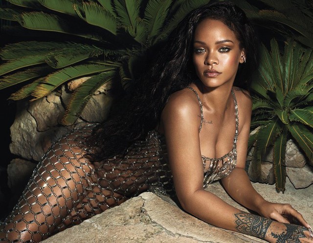 Rihanna Vogue június