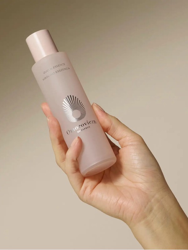 Királynő Esszencia OMOROVICZA 32 000 Ft/100 ml - Itt keresd: Omorovicza üzlet, omorovicza.hu