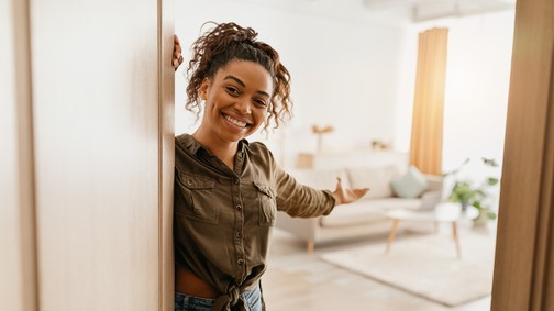 Magasan ez a legpocsékabb szokás, amit vendégségben tehetsz, jobb, ha azonnal felhagysz vele