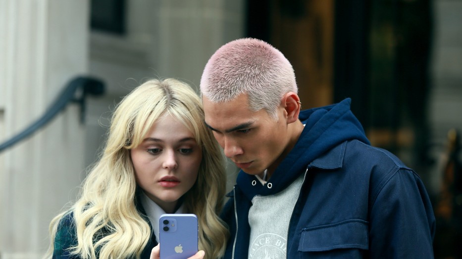 Fenntartható divat, metaverzum, online pénzkeresés - erre vágyik a Z-generáció 2023-ban