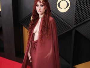 8 erősen korhatáros ruha a Grammy-gála vörös szőnyegéről, amit csak a legbátrabbak mertek bevállalni