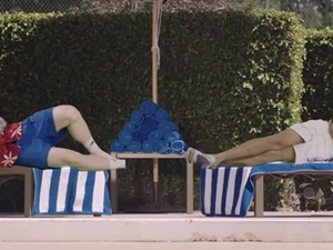 Megjelent az `I Don`t Care` klipje, és Justin Bieber félmeztelen benne!