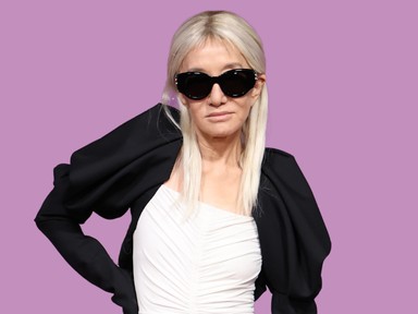 A 76 éves Vera Wang meztelenruhája nem sokat bíz a képzeletre, döbbenetes, milyen formában van a divattervező