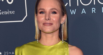 Kristen Bell ruháját nem lehetett nem észrevenni a vörös szőnyegen: csak úgy ragyogott