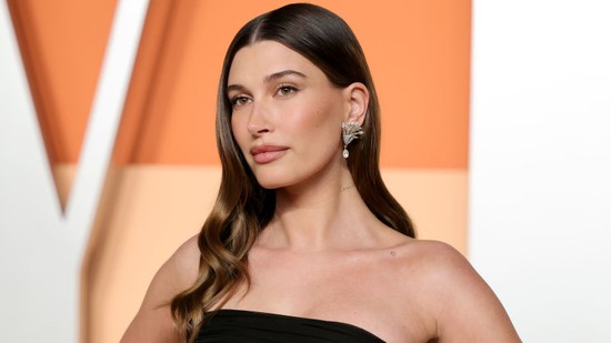 Hailey Bieber új hajszínre váltott, hirtelen alig ismertük fel Justin Bieber feleségét