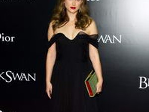 Fekete hattyú vörös szájjal